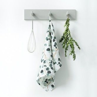 Linen Tales  linnen theedoek - eucalyptus on white - 45 x 65 cm.