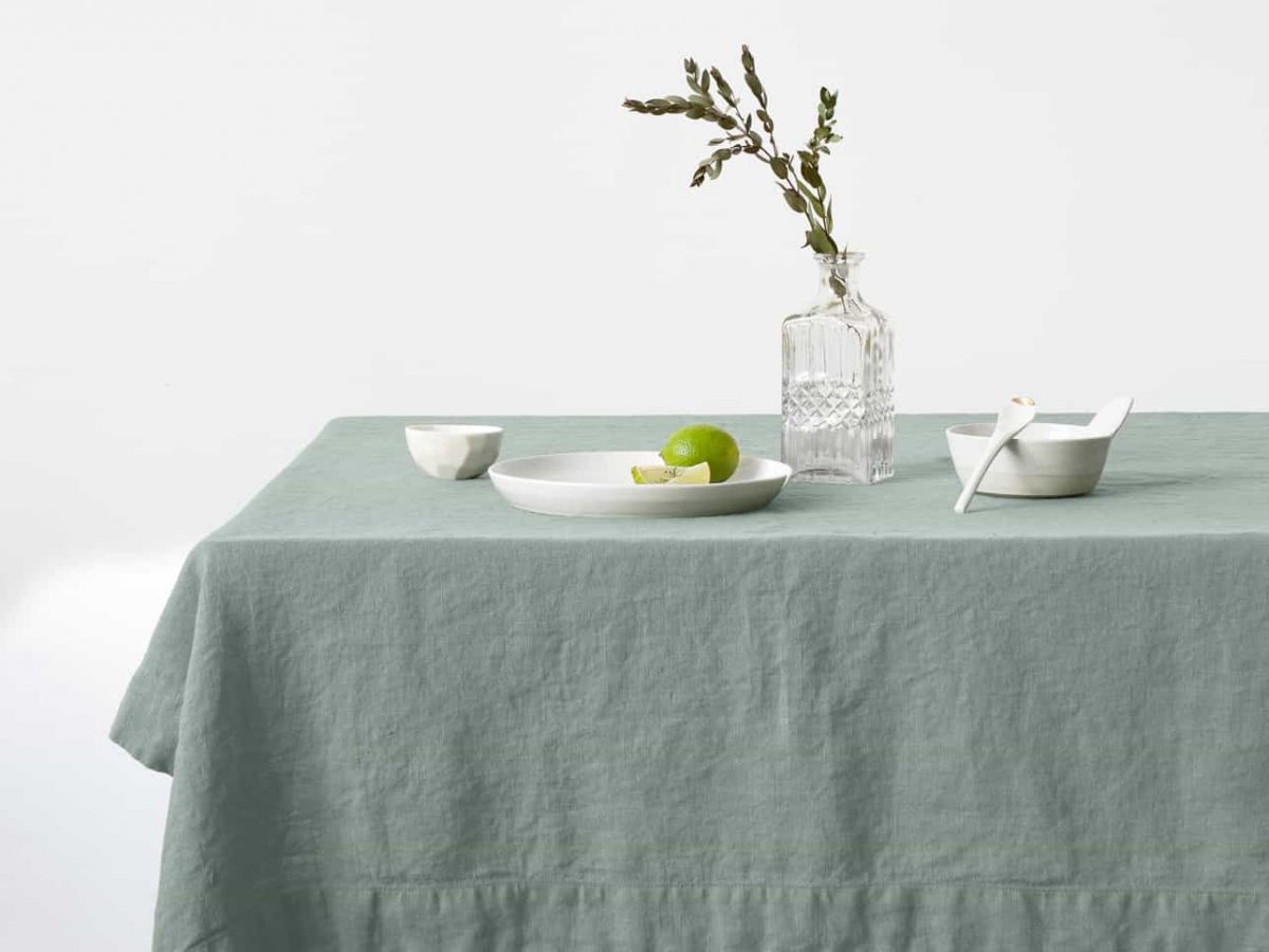 Linen Tales - gewassen linnen tafelkleed - Green Milieu - x 140 cm - K'OOK!
