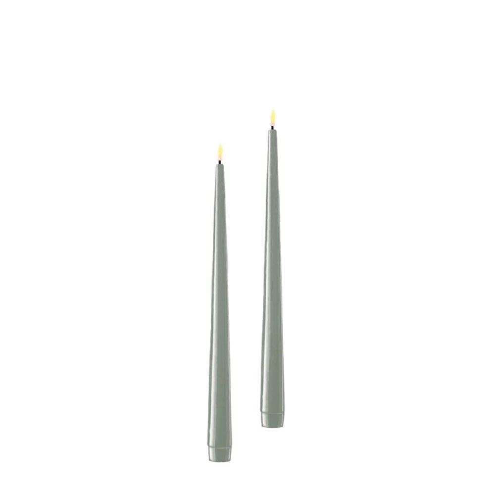 Dinerkaars LED Salvie green (2 stuks) 2.2cm x 28cm - net een echte kaars - Deluxe Homeart