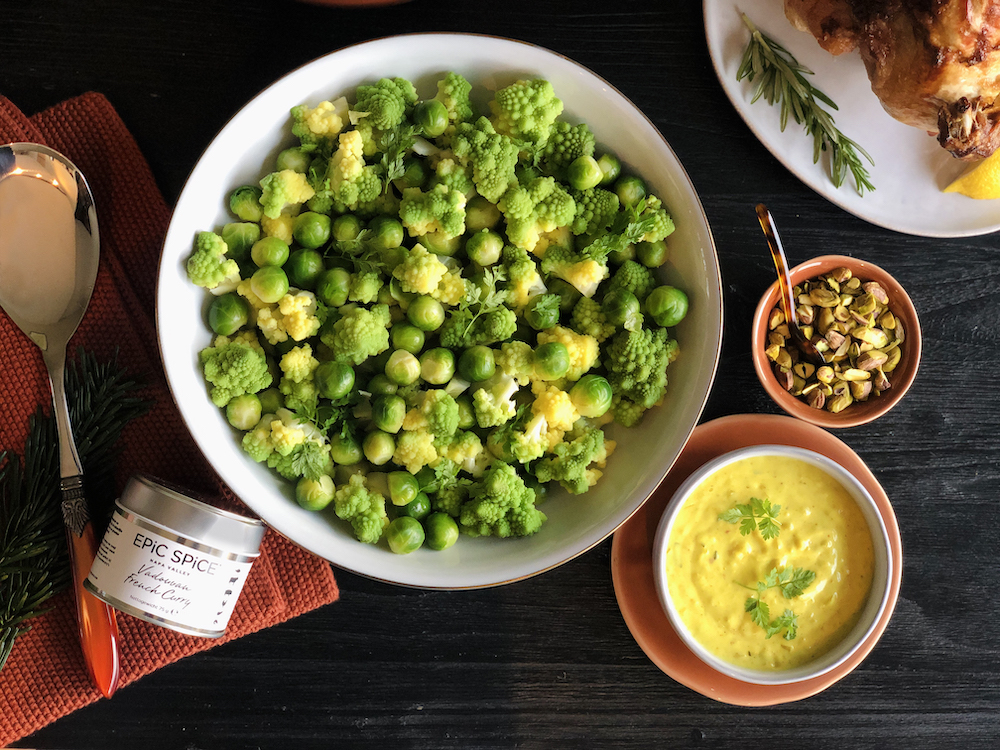 bijgerecht 2: Spruitjes & romanesco met vadouvansaus & pistache