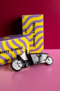 Yup in de boom - kerstbal bakfiets